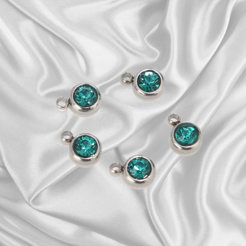 Круг серебро с цирконом