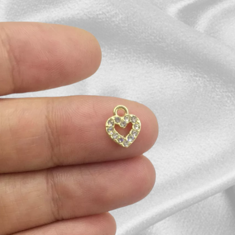 Серце з цирконом