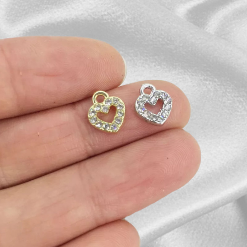 Серце з цирконом